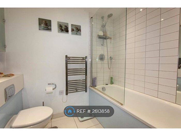 1 Bedroom Flat To Rent In Chadwell Lane, London, N8