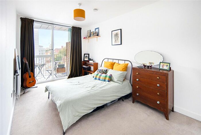 1 Bedroom Flat For Sale In Outfall Building, Bundocks Walk, Bow, London, E3