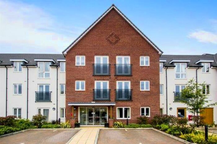 2 Bedroom Apartment To Rent In Whyburn Court, Hucknall, NG15