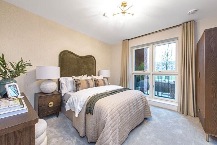 2 Bedroom Flat For Sale In Colindale Gardens, Colindale, NW9