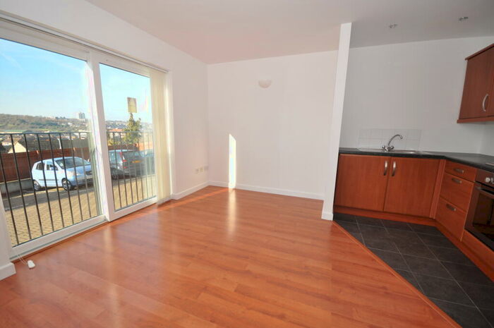 1 Bedroom Apartment To Rent In Park Hill House, Chatham, ME5