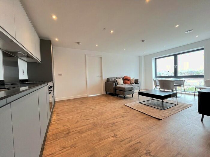 2 Bedroom Apartment To Rent In Phoenix, Saxton Lane, LS9