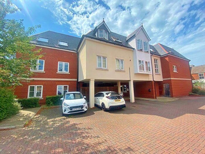 2 Bedroom Apartment To Rent In Woodbridge Road, Guildford, Surrey, GU1