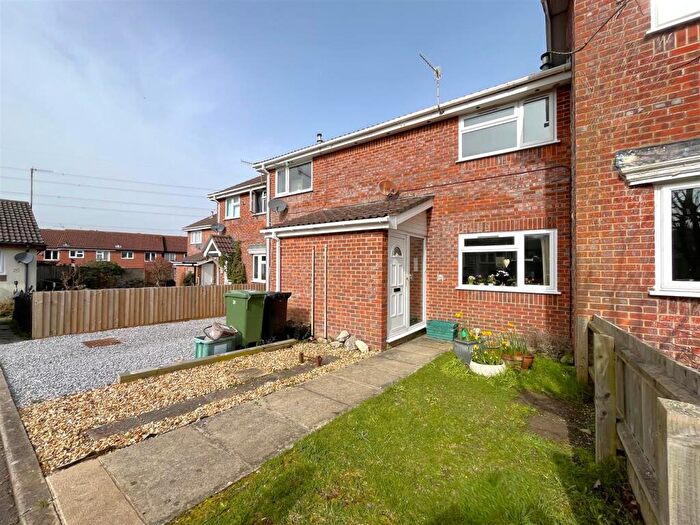 2 Bedroom Terraced House For Sale In Fieldfare Close, Weymouth, DT3
