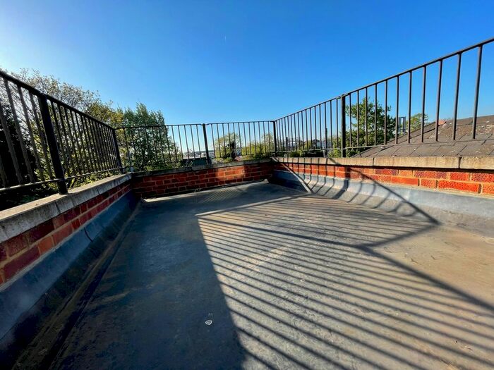 Studio To Rent In Wells House Road, London, NW10