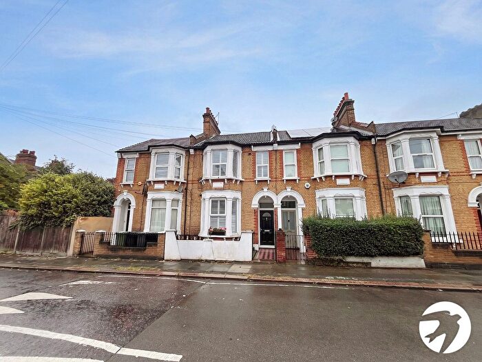 1 Bedroom Flat To Rent In Shorndean Street, London, SE6