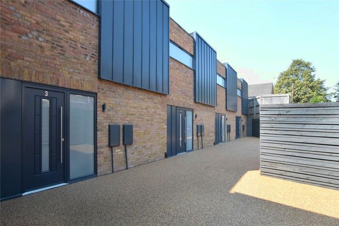 1 Bedroom Terraced House To Rent In Clark Mews, Watford, Hertfordshire, WD18