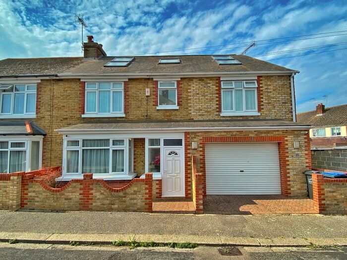 5 Bedroom Semi-Detached House To Rent In Leopold Road, Ramsgate, CT11