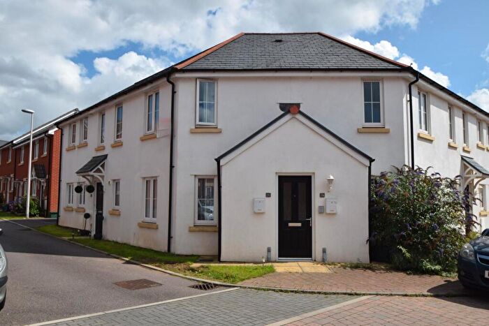 2 Bedroom Flat To Rent In Webbers Way, Tiverton, Devon, EX16