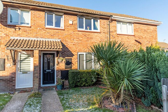 3 Bedroom Terraced House For Sale In Woodwards, Crawley, RH11