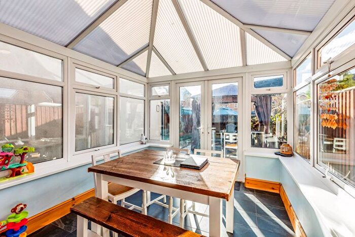 3 Bedroom End Of Terrace House For Sale In Parc Y Garreg, Kidwelly, Carmarthenshire, SA17