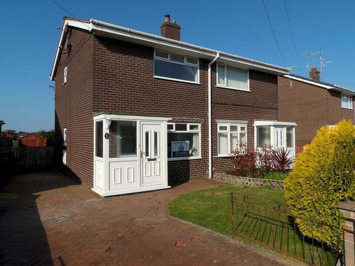 2 Bedroom Semi-Detached House To Rent In Caeau Bach, Caernarfon, Gwynedd, LL55