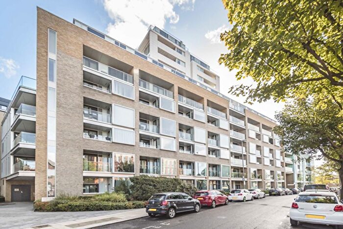 2 Bedroom Flat To Rent In Spectrum Way, Wandsworth, SW18