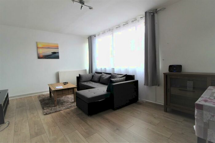 2 Bedroom Apartment To Rent In Jupiter Drive, Hemel Hempstead, Hertfordshire, HP2