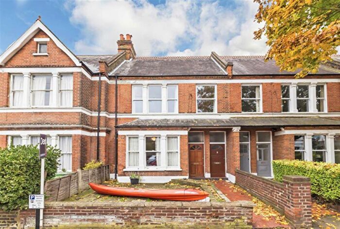 2 Bedroom Flat To Rent In Ashleigh Road, Mortlake, SW14