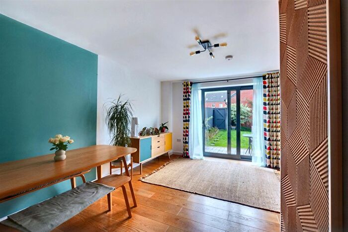 3 Bedroom End Of Terrace House For Sale In Hawthorne Avenue, Long Eaton, Nottingham, NG10