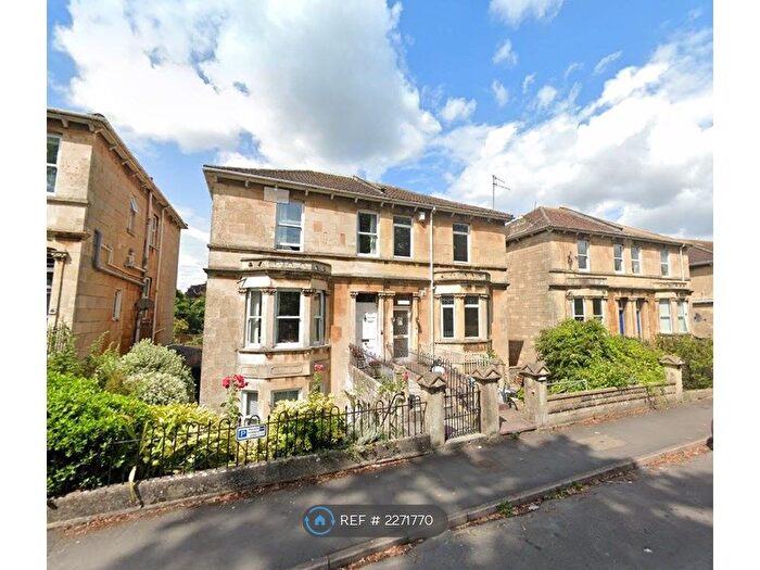 8 Bedroom Semi-Detached House To Rent In Lower Oldfield Park, Bath, BA2