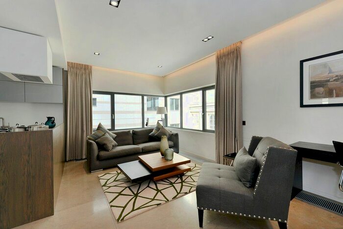 2 Bedroom Flat To Rent In Babmaes Street, St James SW1Y