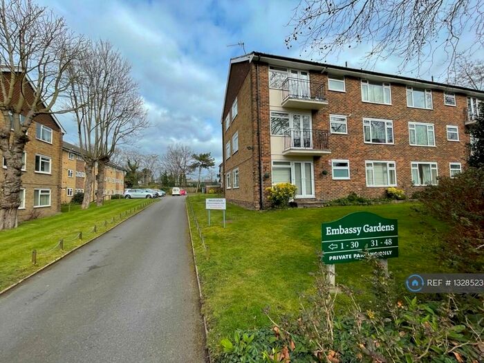 3 Bedroom Flat To Rent In Beckenham, Beckenham, BR3
