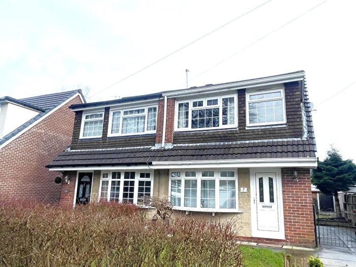 3 Bedroom Semi-Detached House To Rent In Longhirst Close, Bolton, BL1