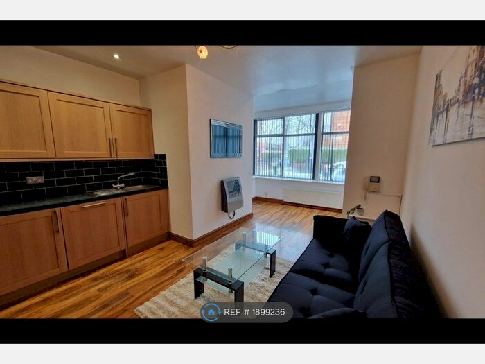2 Bedroom Flat To Rent In Didsbury, Manchester, M20