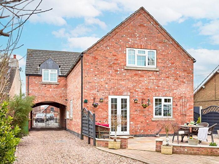 5 Bedroom Detached House For Sale In High Street, Hook, DN14