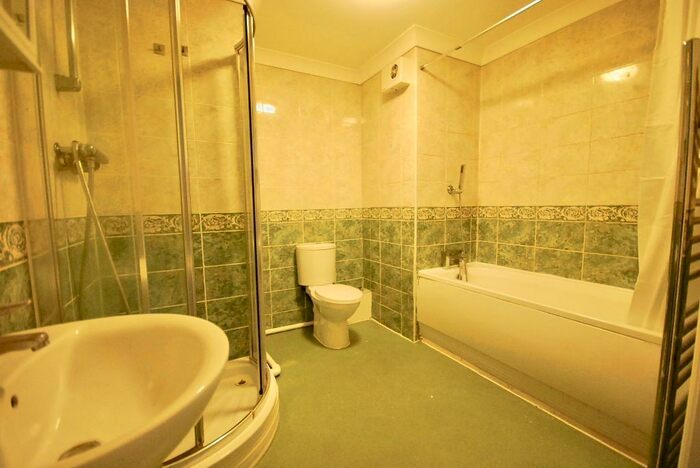 2 Bedroom Flat To Rent In Albert Road, Levenshulme, Manchester, M19