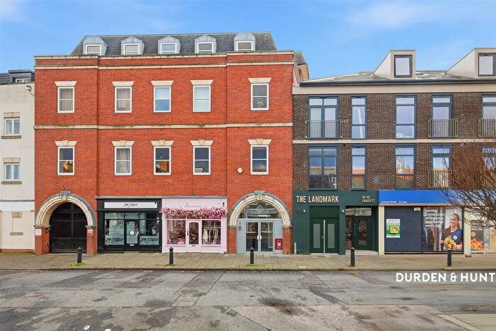 1 Bedroom Flat For Sale In Essex House, Colchester, CO3