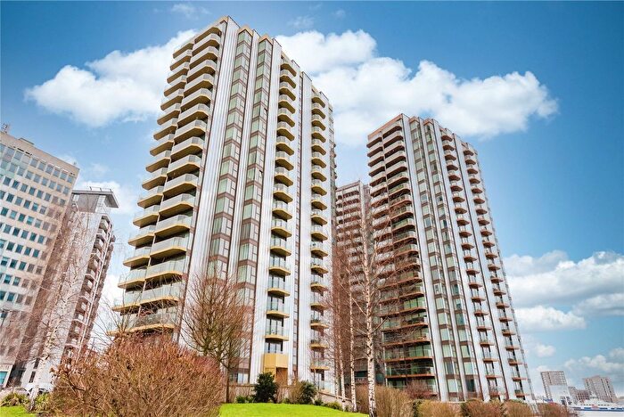 1 Bedroom Flat For Sale In Brigadier Walk, Woolwich, SE18