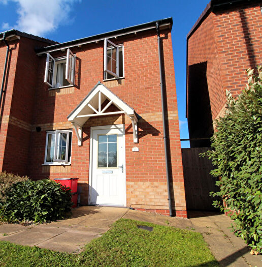 2 Bedroom Semi Detached House To Rent In Woodville, DE11