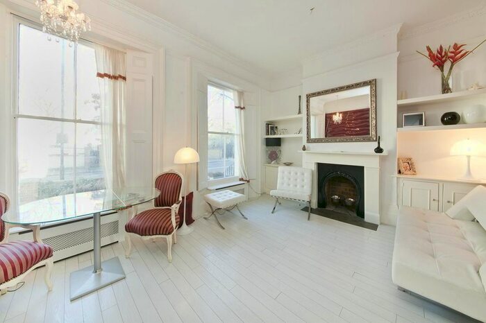 2 Bedroom End Of Terrace House To Rent In Fulham Road, Fulham, SW6