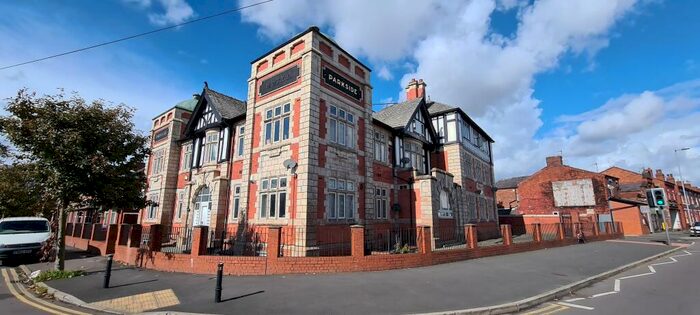 2 Bedroom Apartment To Rent In Parkside Apartments, Lloyd Street South, England., M14