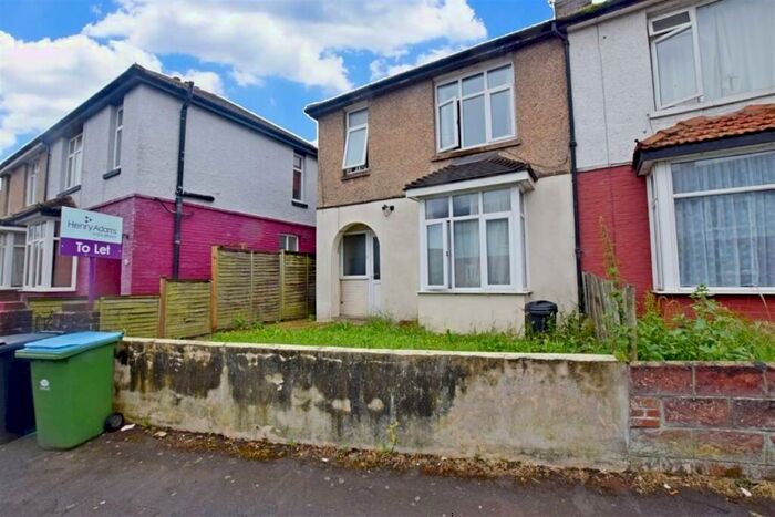 5 Bedroom Semi-Detached House To Rent In Gravits Lane, Bognor Regis, PO21
