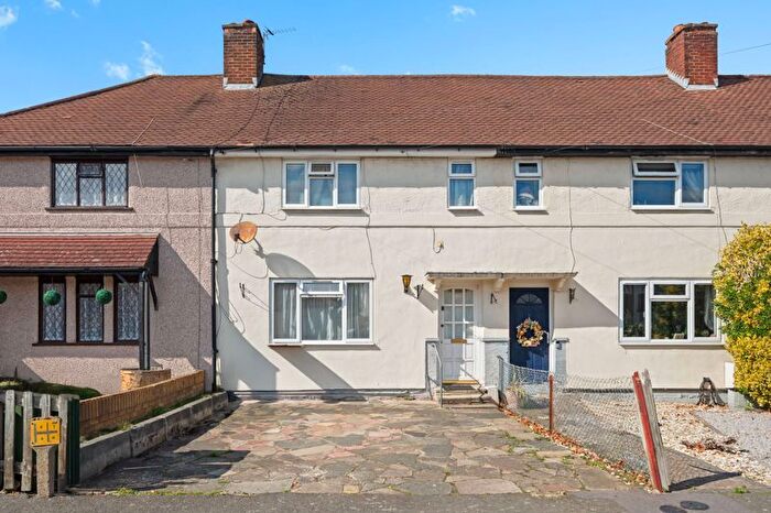 3 Bedroom Terraced House For Sale In Brinkley Road, Worcester Park, KT4