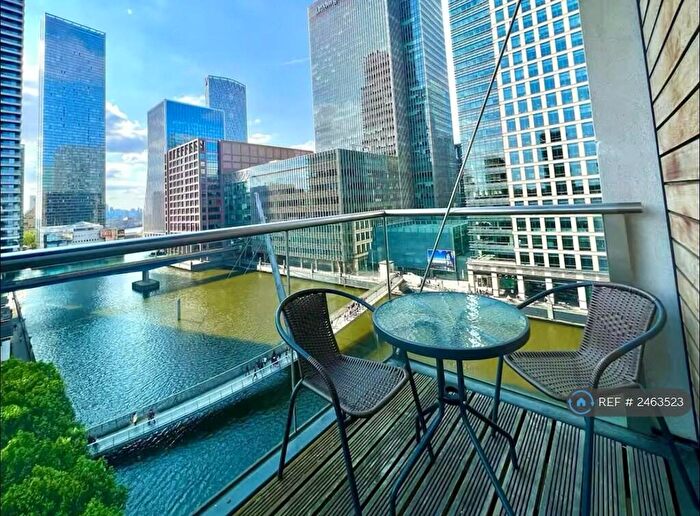 2 Bedroom Flat To Rent In Discovery Dock Apartments West, London, E14