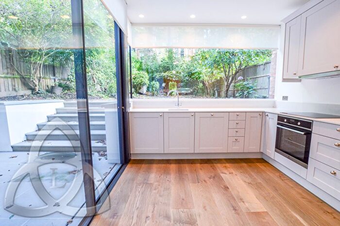 3 Bedroom Flat To Rent In Frognal, London, NW3