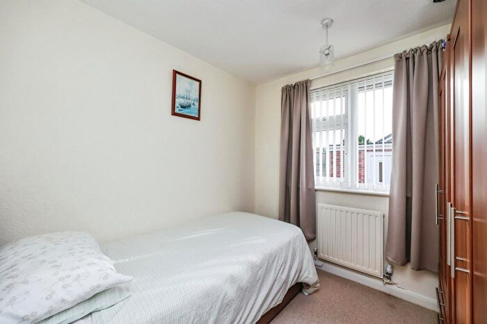 2 Bedroom Detached Bungalow For Sale In Brookhill Leys Road, Eastwood, Nottingham, NG16