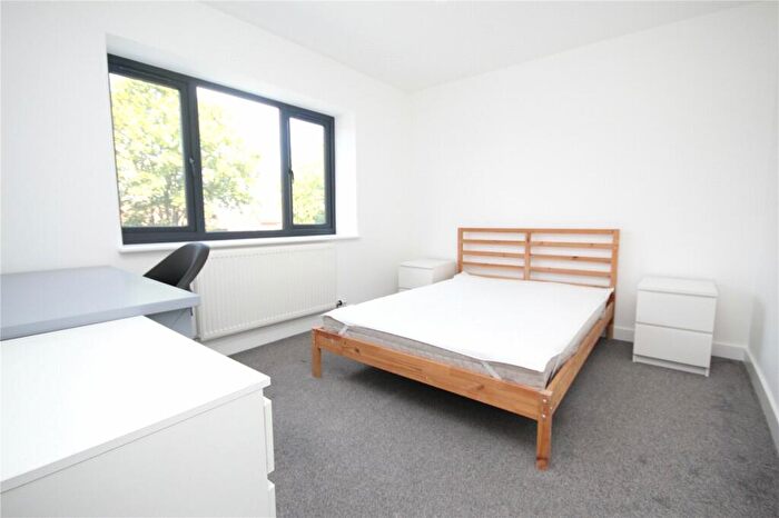 Property To Rent In Ibbetson Path, Loughton, IG10