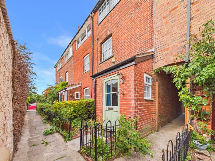 3 Bedroom Town House For Sale In Finsbury Place, Halstead, CO9