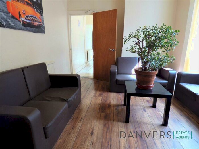 6 Bedroom Terraced House To Rent In Brazil Street, Leicester, LE2