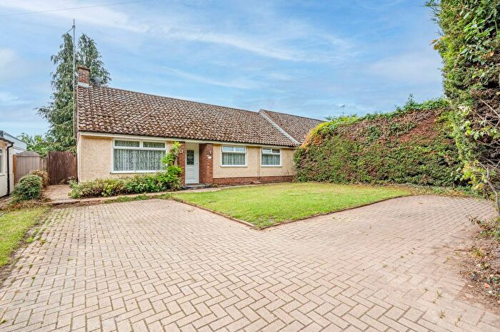 3 Bedroom Semi-Detached Bungalow For Sale In Hollow Road, Bury St. Edmunds, IP32