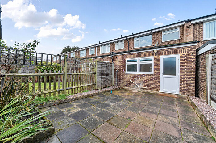 3 Bedroom Terraced House For Sale In Langford Place, Sidcup, DA14