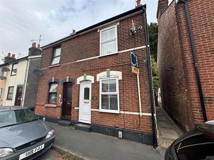 2 Bedroom Semi-Detached House For Sale In Greenstead Road, Colchester, CO1