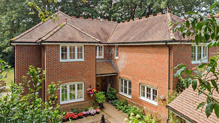 5 Bedroom Detached House For Sale In Holt Close, Wickham, Fareham, Hampshire, PO17