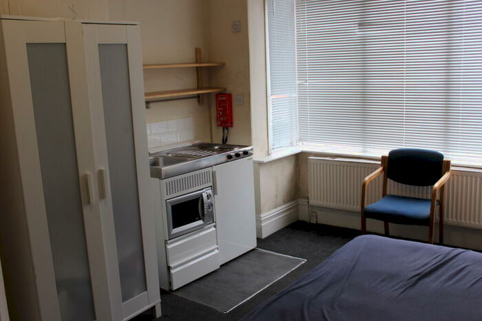 1 Bedroom Terraced House To Rent In Woodend Road, Erdington, B24