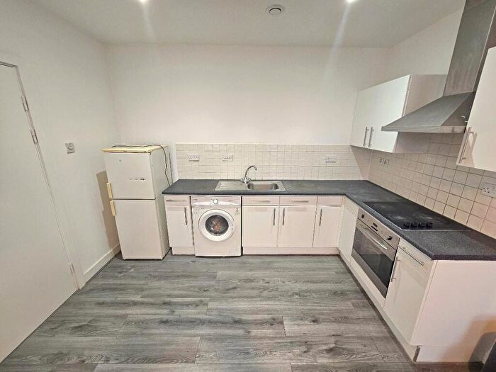 2 Bedroom Apartment To Rent In City Heights, Victoria Bridge Street, Salford, M3