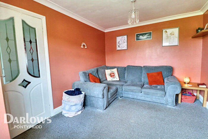 4 Bedroom Semi-Detached House For Sale In Ynyscorrwg Road, Pontypridd, CF37