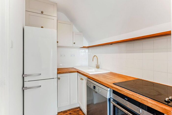 2 Bedroom Flat For Sale In Greencroft Gardens, South Hampstead, London, NW6