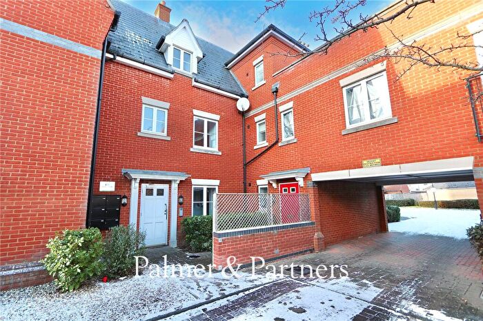 2 Bedroom Apartment For Sale In Sloeberry Road, Ipswich, Suffolk, IP3