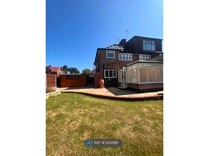3 Bedroom Semi-Detached House To Rent In Elmbridge Drive, Ruislip, HA4